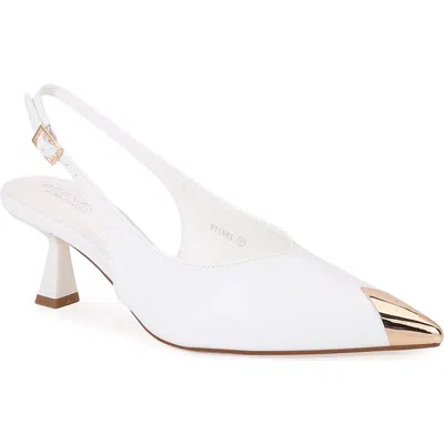 Berness Vianna Cap Toe Slingback Pump In White