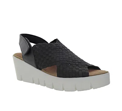 Bernie Mev Women's Venti Beatrice Wedge Sandal In Black/cream