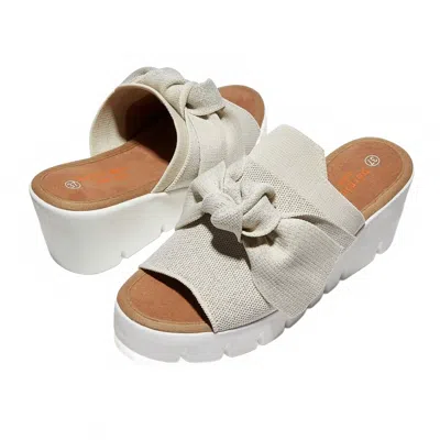 Bernie Mev Women's Venti Freesia Sandals In Nude Silver In White