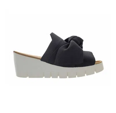 Bernie Mev Women's Venti Freesia Wedge Sandal In Black