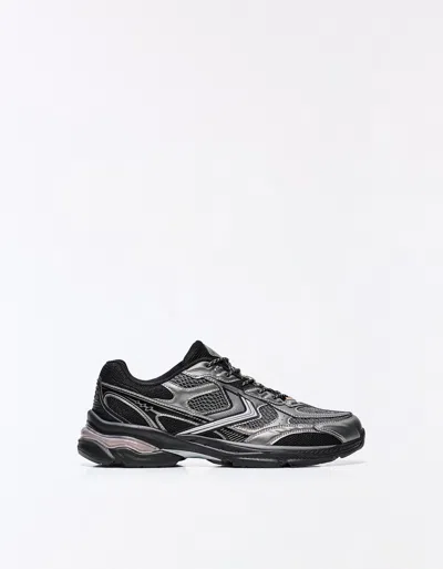 Bershka Asymmetric Sports Detail In Black