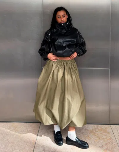 Bershka Balloon Midi Skirt In Brown