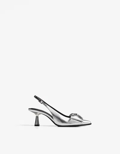 Bershka Bow Kitten-heel Shoe In Silver