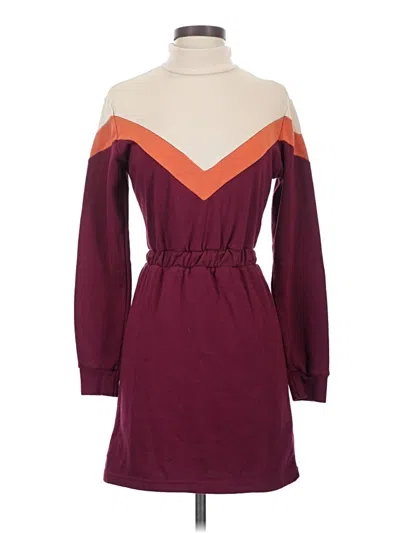 Pre-owned Bershka Casual Dress In Burgundy