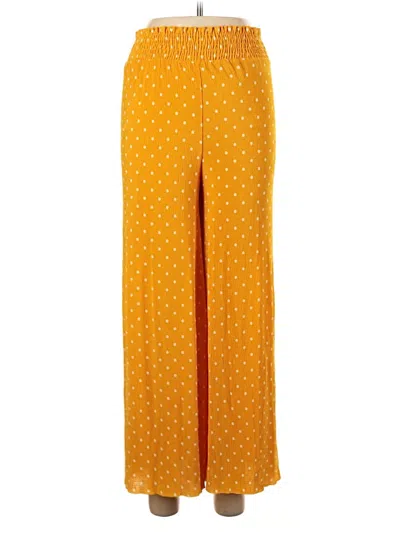 Pre-owned Bershka Casual Pants In Yellow