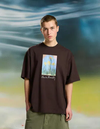 Bershka Claude Monet Les Iris Jaunes Short Sleeve T-shirt In Brown