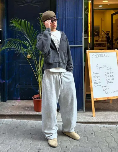 Bershka Cropped Boxy-fit Zip-up Sweatshirt In Gray