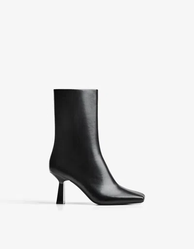 Bershka Kitten-heel Ankle Boots With Square Toe In Black