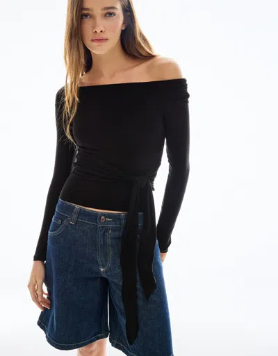 Bershka Long Sleeve Asymmetric Tied T-shirt In Black