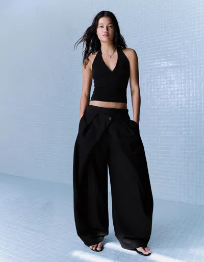 Bershka Pleated Trousers With Double Button In Black