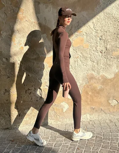 Bershka Quick Dry & Breathable Leggings In Brown