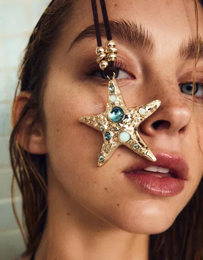 Bershka Starfish Cord Necklace In Gold