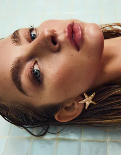Bershka Starfish Earrings In Gold