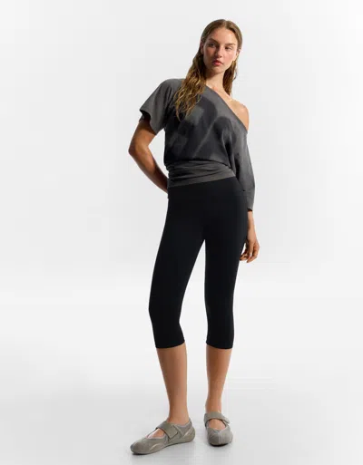 Bershka Technical Knit Capris In Black
