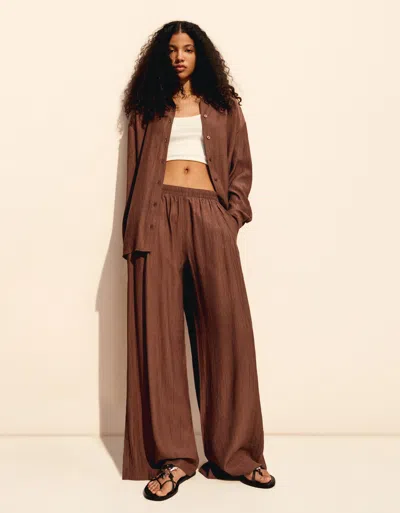 Bershka Textured Flowing Wide-leg Pants With Drawstring In Brown