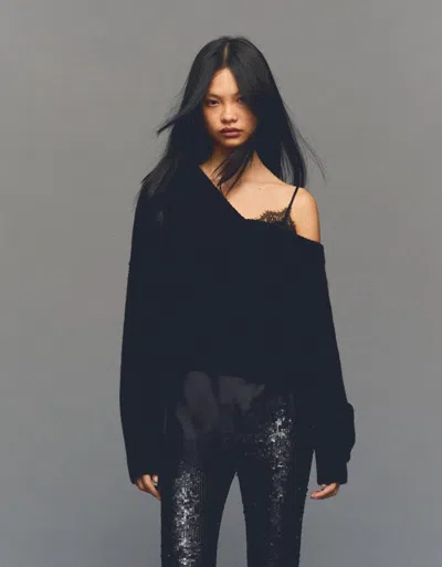 Bershka V-neck Cropped Sweater In Black