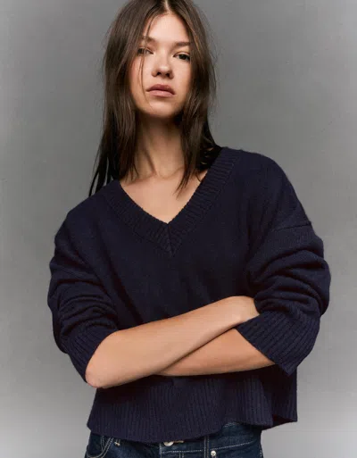 Bershka V-neck Cropped Sweater In Blue