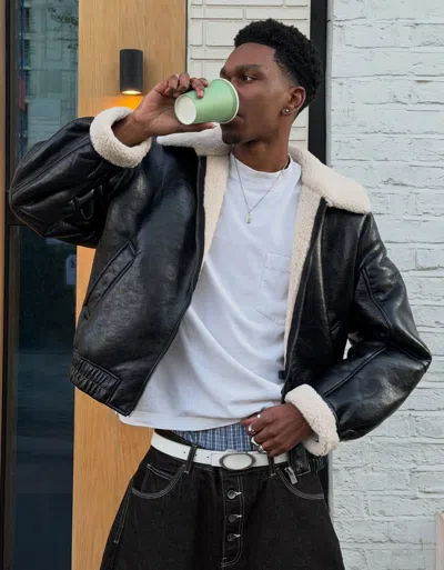 Bershka Vinyl-effect Jacket With Fur Collar In Black