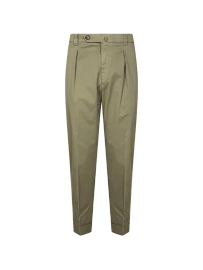 Berwich Garment-dyed Pleated Trousers In Green