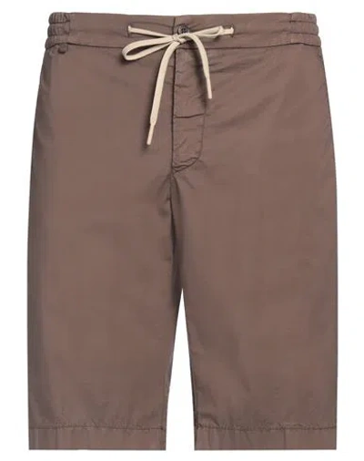 Berwich Man Shorts & Bermuda Shorts Brown Size Xl Cotton, Lyocell, Elastane