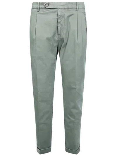 Berwich Pleated Turn-up Trousers In Green