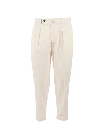 Berwich Pleated Trousers In White