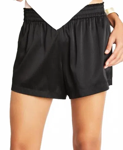 Beryll Awar Silk Shorts In Black