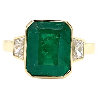 Pre-owned Bespoke Green Emerald And Diamond Trilogy Cocktail Ring 18 Yellow Gold