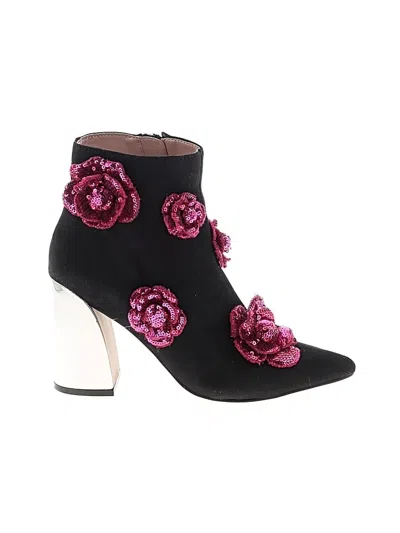Pre-owned Betsey Johnson Ankle Boots In Black