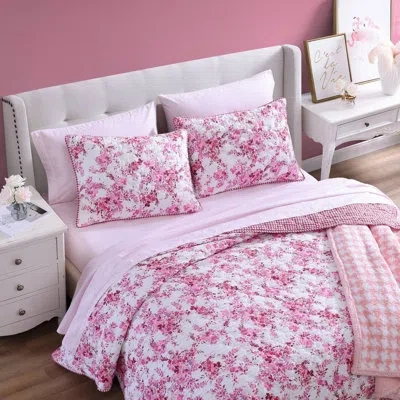 Betsey Johnson Floral Vineyard Reversible Quilt Set In Pink