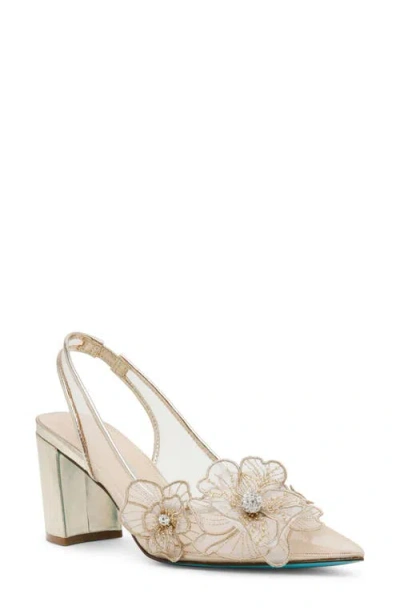 Betsey Johnson Avi Pump In Gold