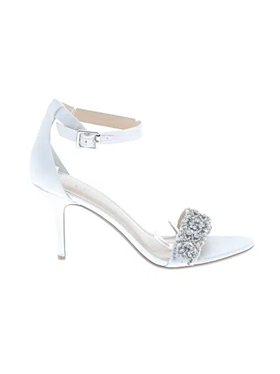 Pre-owned Betsey Johnson Sandals In Gray
