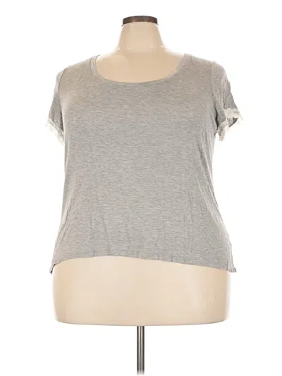 Pre-owned Betsey Johnson Short Sleeve T-shirt In Gray
