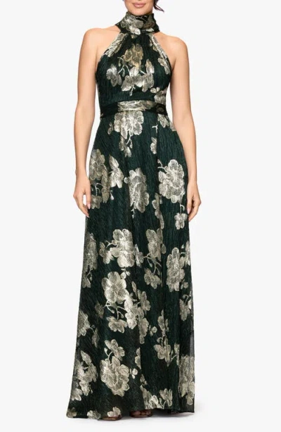 BETSY & ADAM BETSY & ADAM CRINKLE METALLIC FLORAL GOWN
