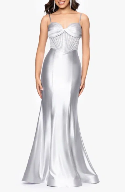 Betsy & Adam Metallic Satin Trumpet Gown In Gray