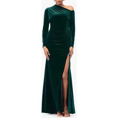 Betsy & Adam One-shoulder Long Sleeve Velvet Gown In Hunter