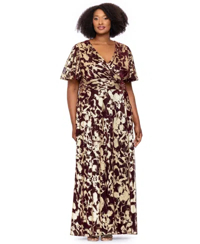 Betsy & Adam Plus Size Foil Fabric V-neck Short-sleeve Gown In Brown