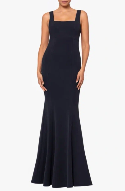 Betsy & Adam Square Neck Mermaid Gown In Black