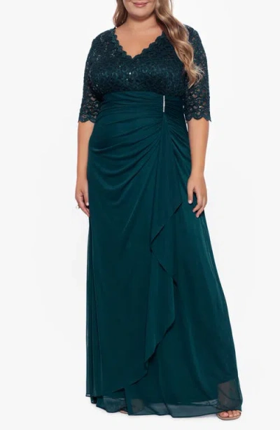 BETSY & ADAM BETSY & ADAM V-NECK LACE GOWN