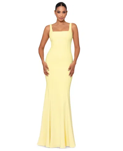 Betsy & Adam Women's Square-neck Sleeveless Gown In Lemon