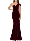 Betsy & Adam Velvet One-shoulder Gown In White