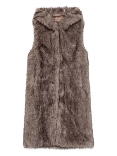 BETTA CORRADI HOODED SLEEVELESS COAT IN PLUSH FAUX FUR