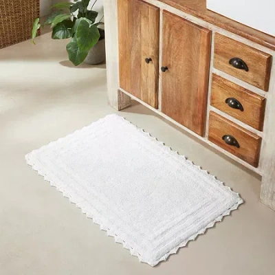 Better Trends Lilly Crochet Bath Rug In White
