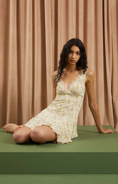 Beverly And Beck Women's Ollie Lace Trim Floral Mini Dress In Pink