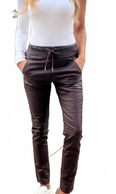 Bevy-flog Shelly Pants In Burgundy Vegan In Purple