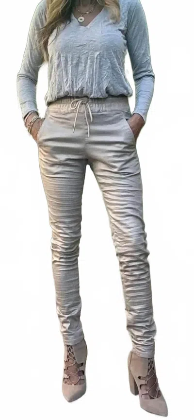 Bevy-flog Shelly Plaid Pants In Gold Plaid In Gray