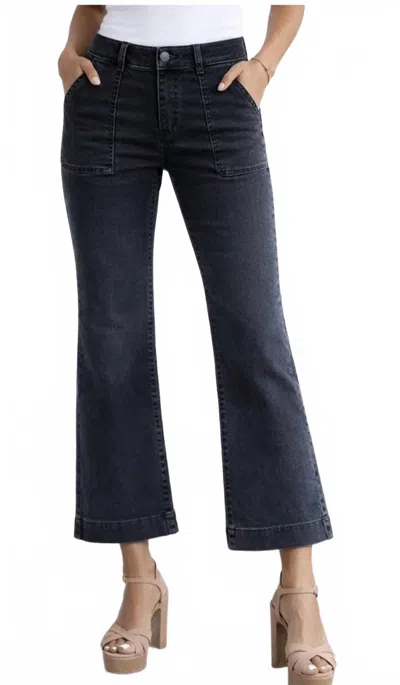Bevy-flog Eden Crop Jeans In Black In Grey