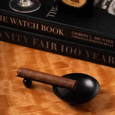 Bey-berk Cigar Ashtray In Black