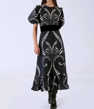 Beyond By Vera Antonia Midi Dress In Fountain Black
