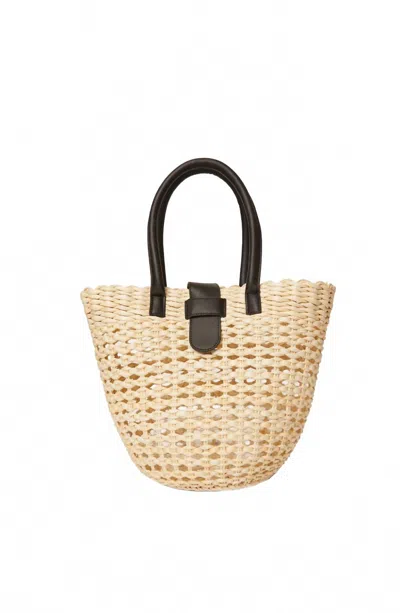 Beyond The Beach Women's Jules Tote Bag In Beige In Sand